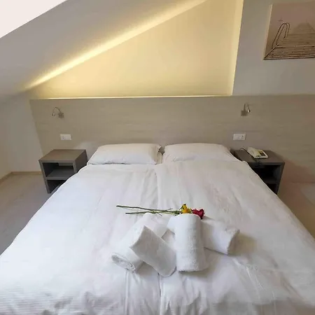 Gelmini Otel 2*