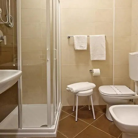 Otel Gelmini 2*